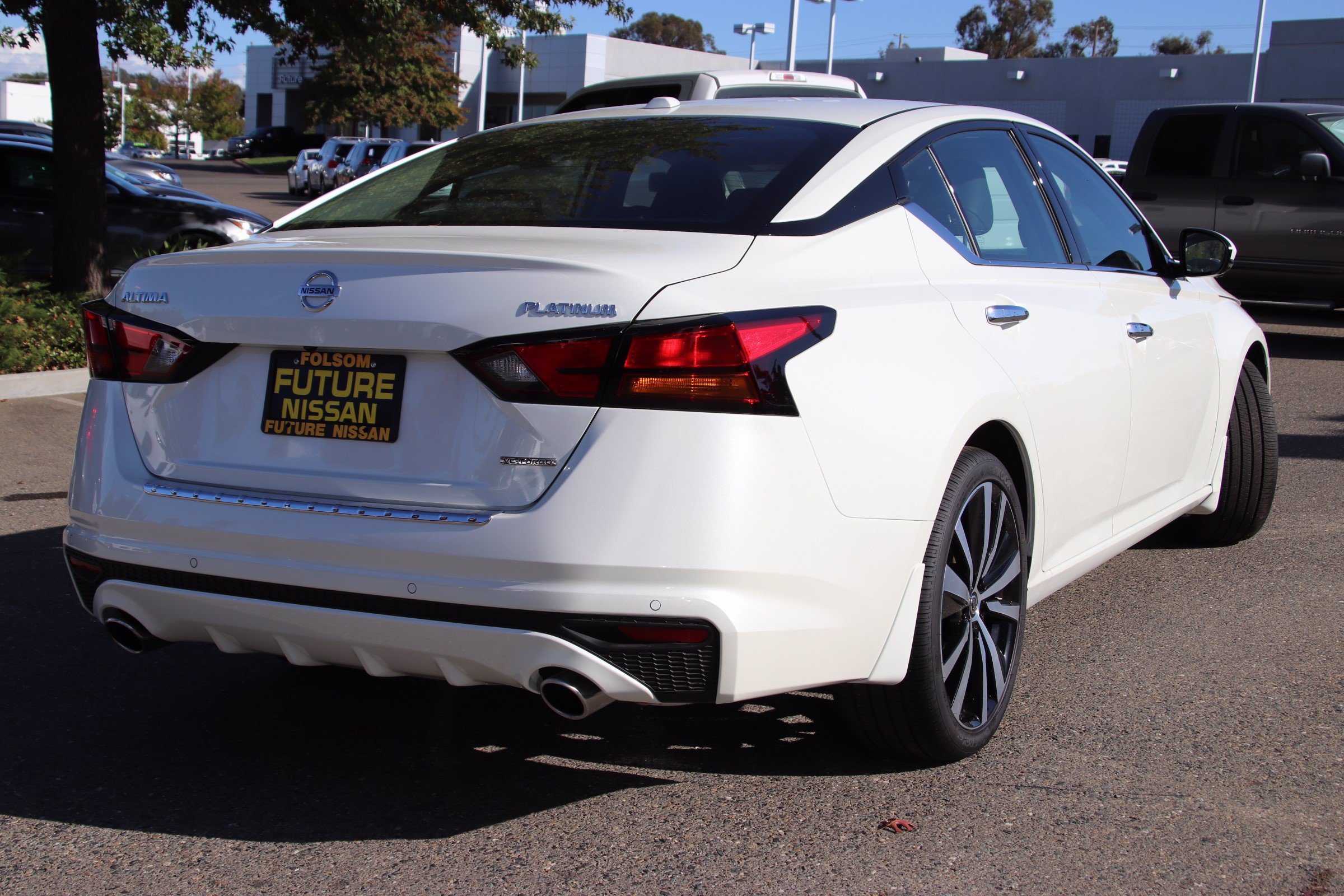 New 2020 Nissan Altima 2.0 Platinum 4D Sedan in Roseville #F13319 ...