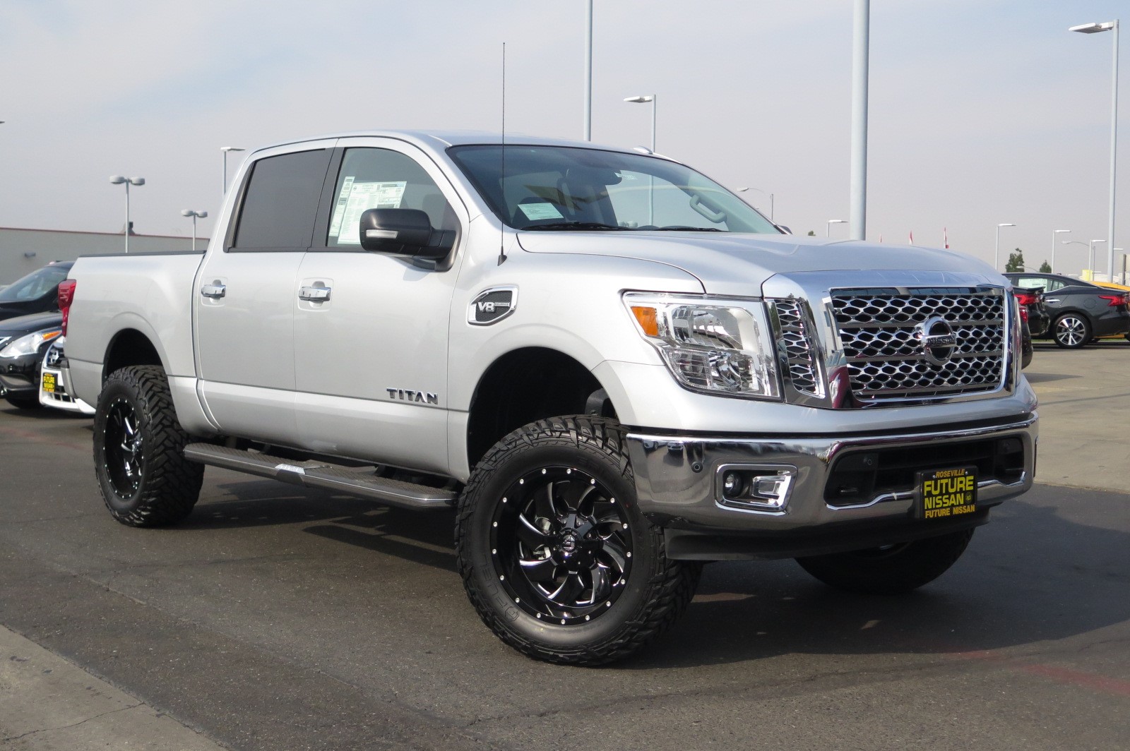 New 2017 Nissan Titan SV Crew Cab Pickup in Roseville #N44424 | Future ...