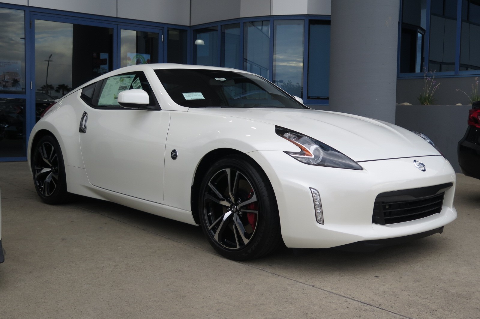 Nissan 370z coupe