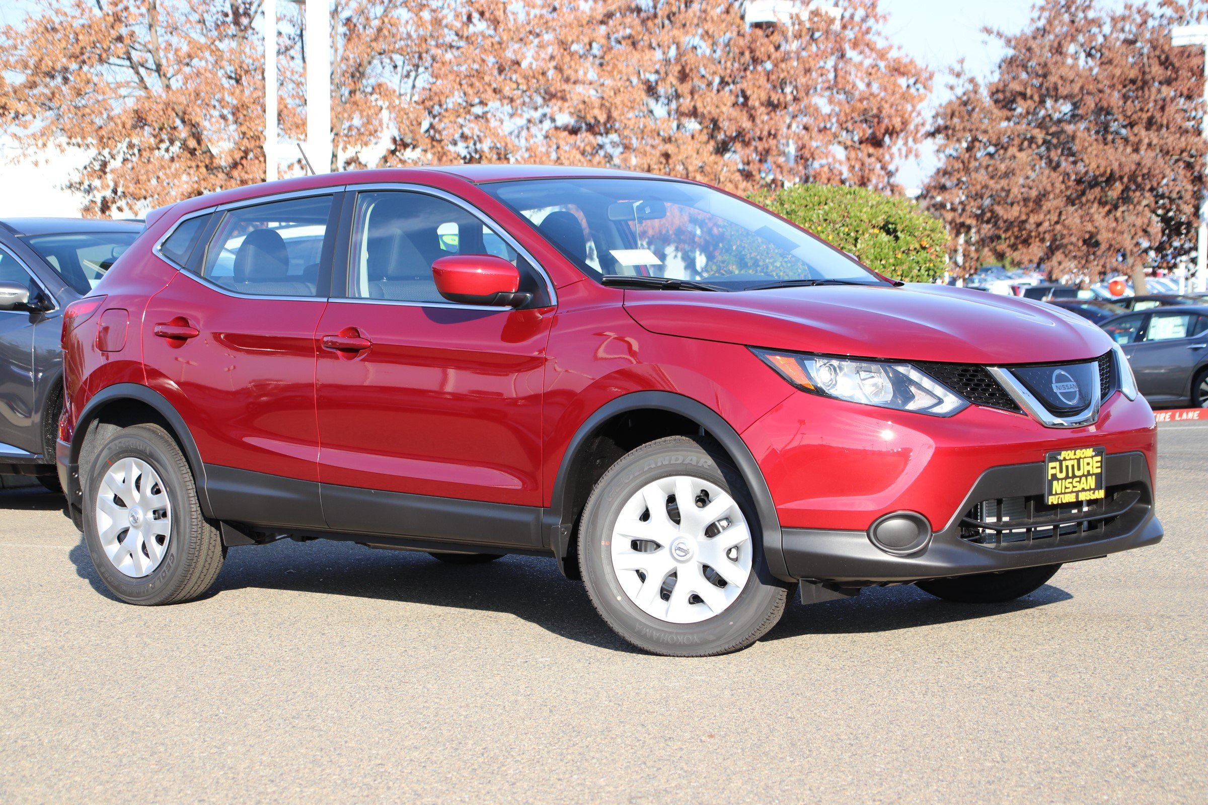 new-2019-nissan-rogue-sport-s-4d-sport-utility-in-roseville-f12627