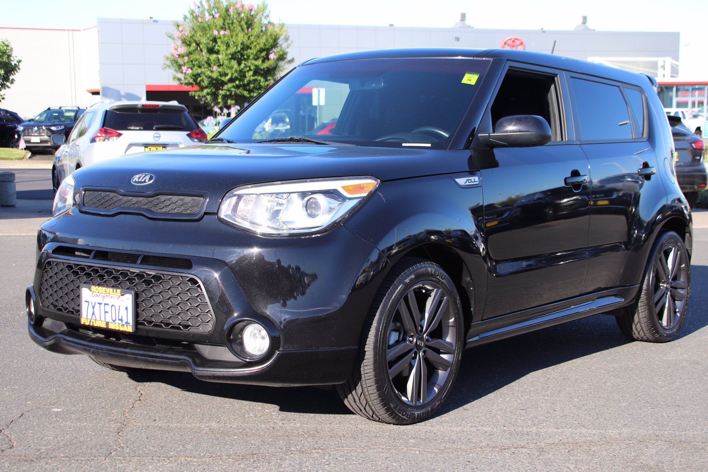 pre-owned-2016-kia-soul-plus-4d-hatchback-in-roseville-p29033-future